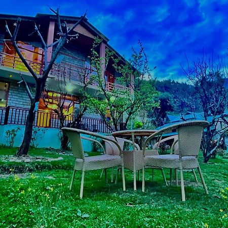 The Manu Emerald # Farmhouse # Top Selling Cottage In Manali # Peaceful Heritage Cozy Stay # Lawn With Bonfire # Most Awarded ภายนอก รูปภาพ