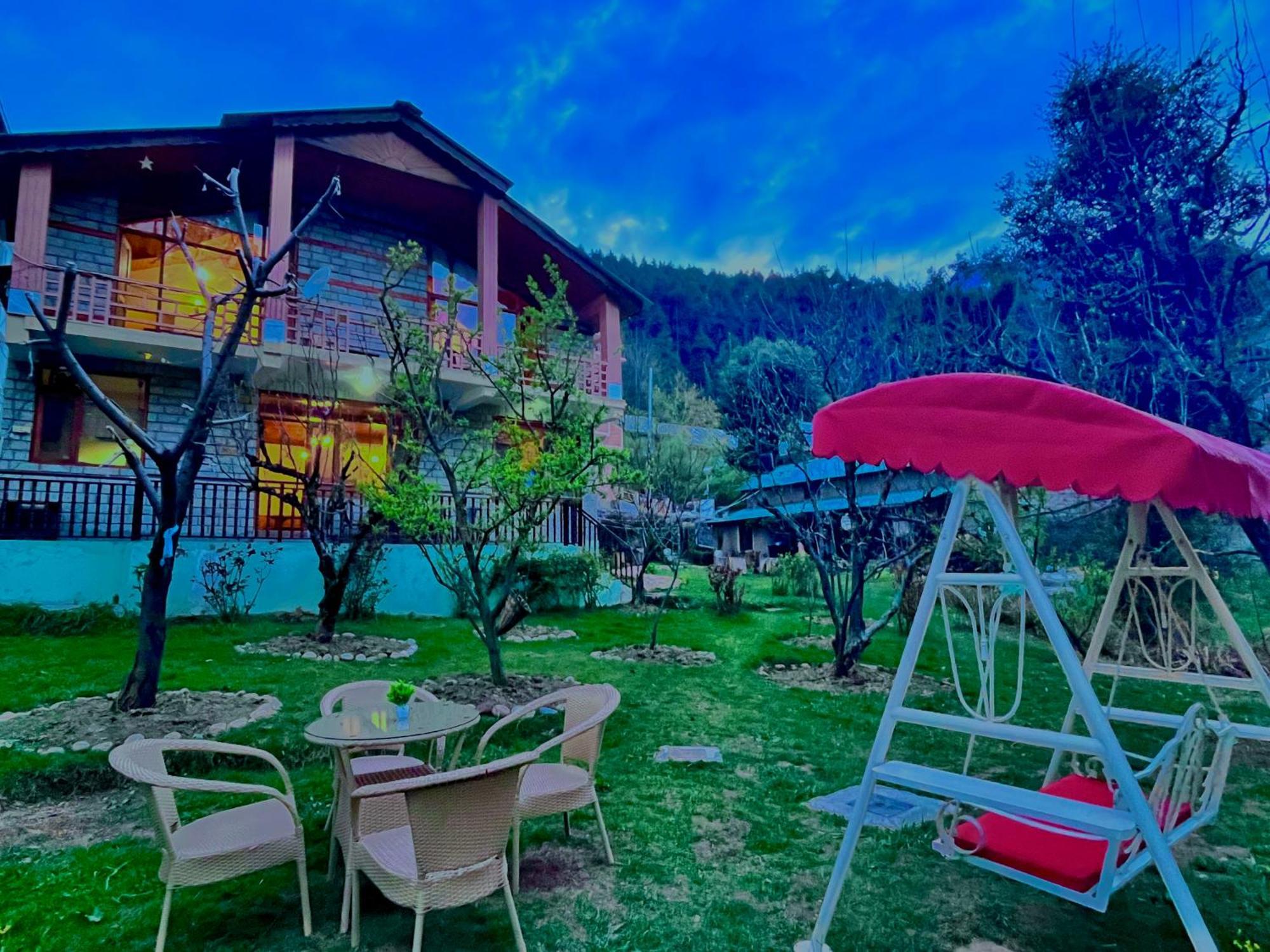 The Manu Emerald # Farmhouse # Top Selling Cottage In Manali # Peaceful Heritage Cozy Stay # Lawn With Bonfire # Most Awarded ภายนอก รูปภาพ