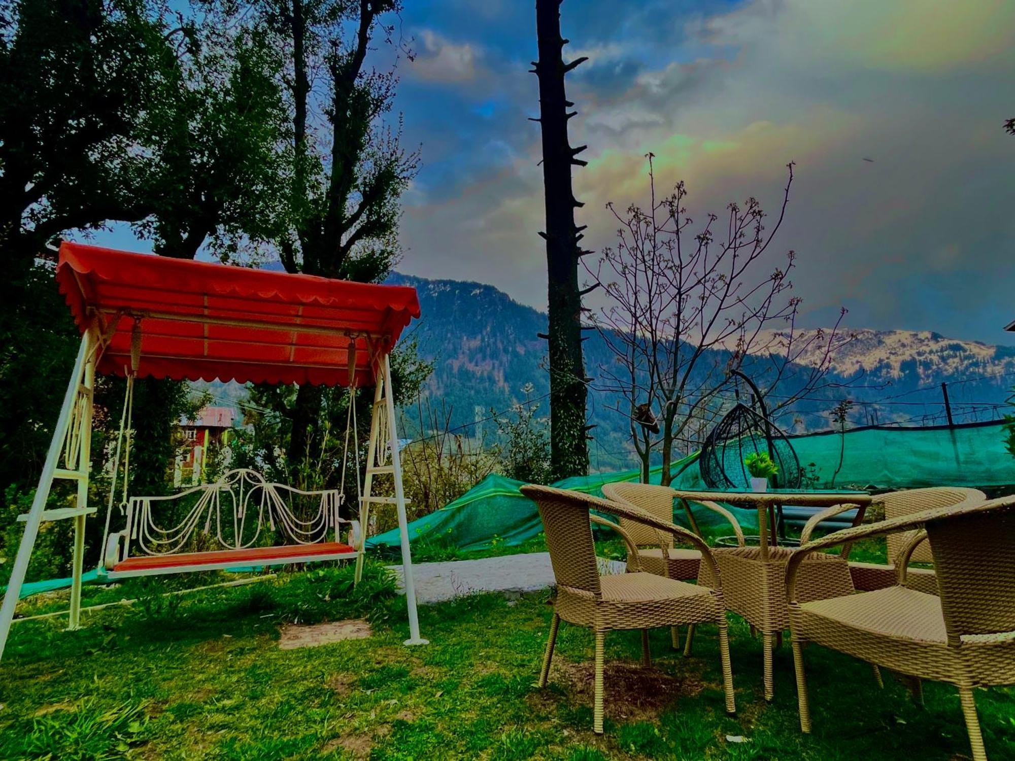 The Manu Emerald # Farmhouse # Top Selling Cottage In Manali # Peaceful Heritage Cozy Stay # Lawn With Bonfire # Most Awarded ภายนอก รูปภาพ