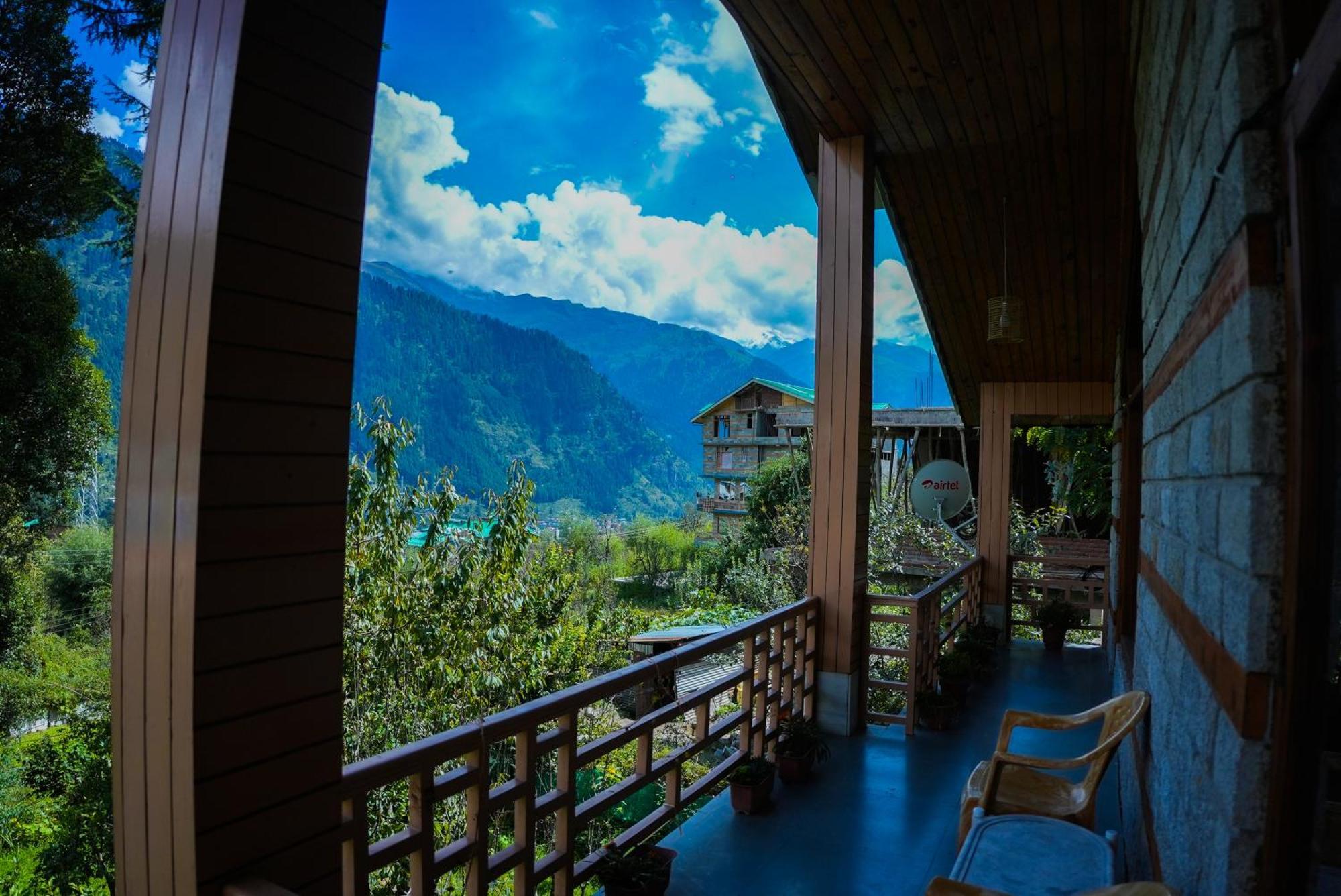 The Manu Emerald # Farmhouse # Top Selling Cottage In Manali # Peaceful Heritage Cozy Stay # Lawn With Bonfire # Most Awarded ภายนอก รูปภาพ
