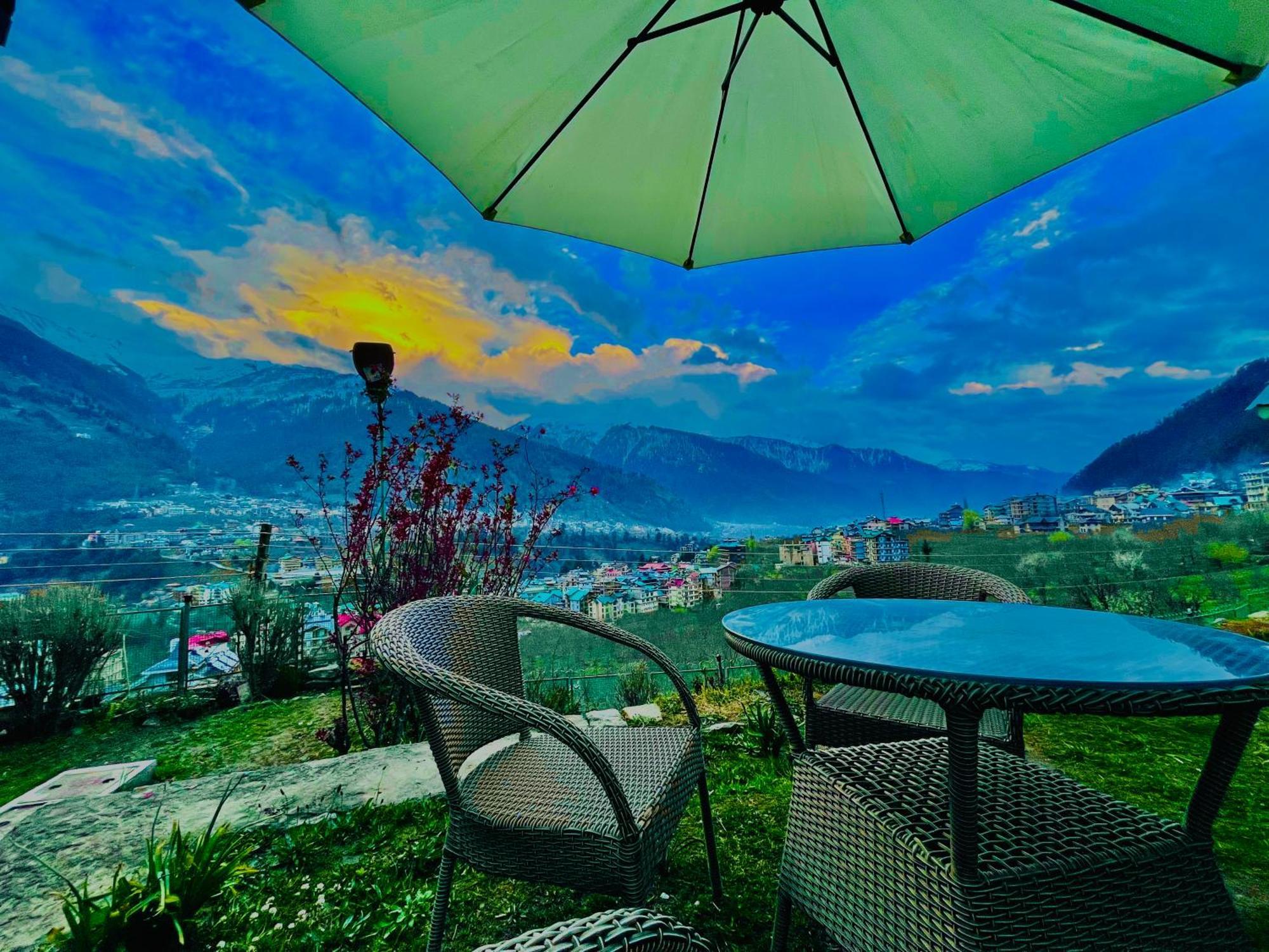 The Manu Emerald # Farmhouse # Top Selling Cottage In Manali # Peaceful Heritage Cozy Stay # Lawn With Bonfire # Most Awarded ภายนอก รูปภาพ