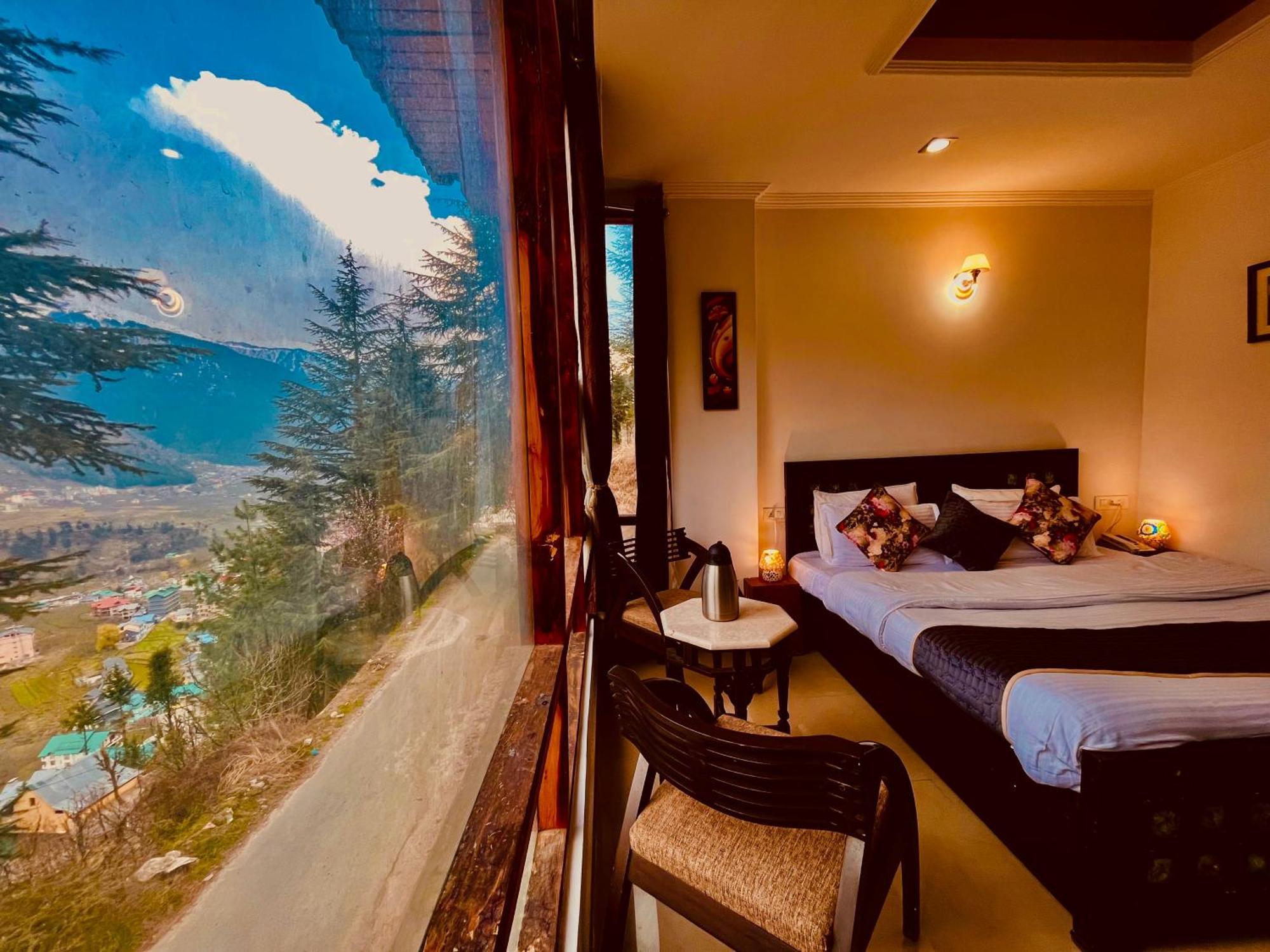 The Manu Emerald # Farmhouse # Top Selling Cottage In Manali # Peaceful Heritage Cozy Stay # Lawn With Bonfire # Most Awarded ภายนอก รูปภาพ