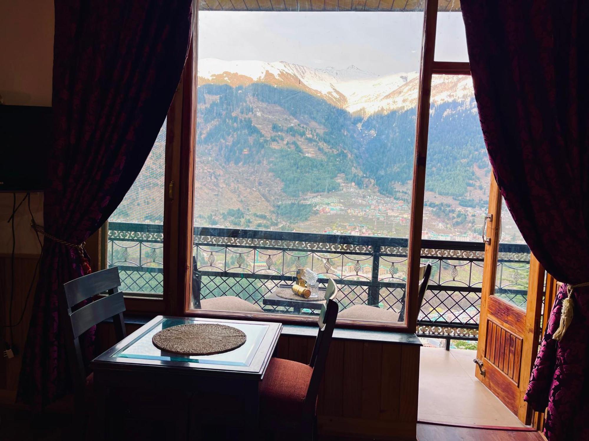 The Manu Emerald # Farmhouse # Top Selling Cottage In Manali # Peaceful Heritage Cozy Stay # Lawn With Bonfire # Most Awarded ภายนอก รูปภาพ