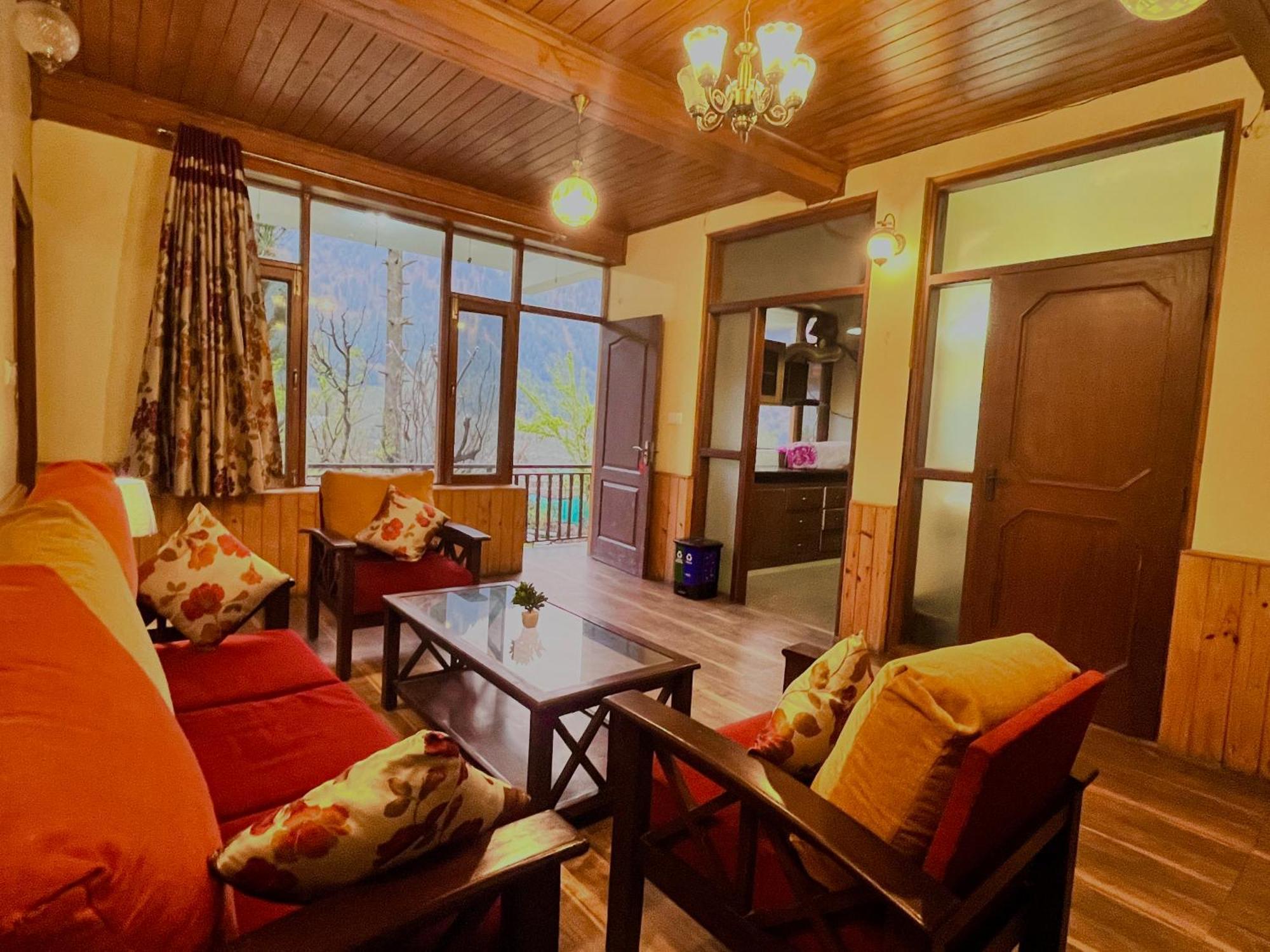 The Manu Emerald # Farmhouse # Top Selling Cottage In Manali # Peaceful Heritage Cozy Stay # Lawn With Bonfire # Most Awarded ภายนอก รูปภาพ