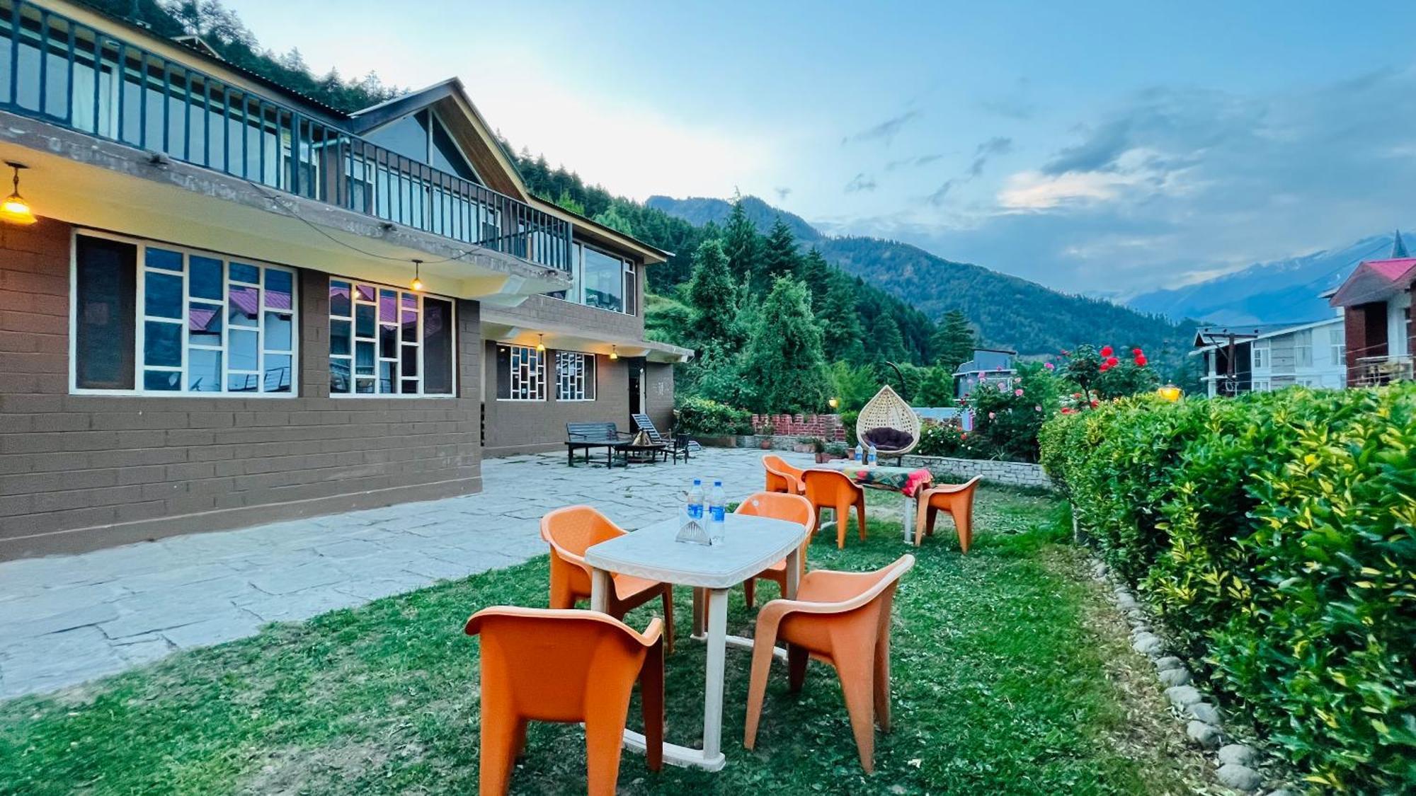 The Manu Emerald # Farmhouse # Top Selling Cottage In Manali # Peaceful Heritage Cozy Stay # Lawn With Bonfire # Most Awarded ภายนอก รูปภาพ