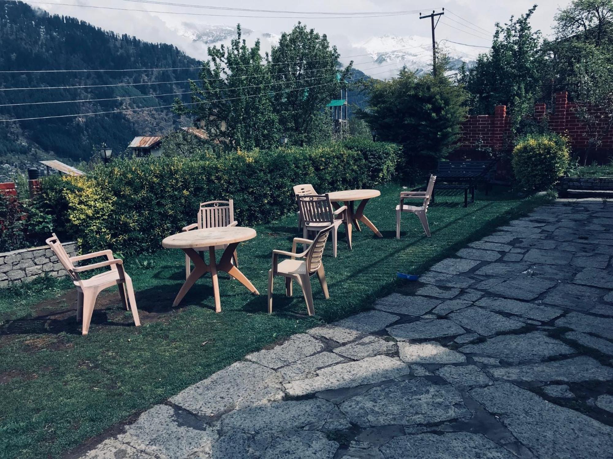 The Manu Emerald # Farmhouse # Top Selling Cottage In Manali # Peaceful Heritage Cozy Stay # Lawn With Bonfire # Most Awarded ภายนอก รูปภาพ