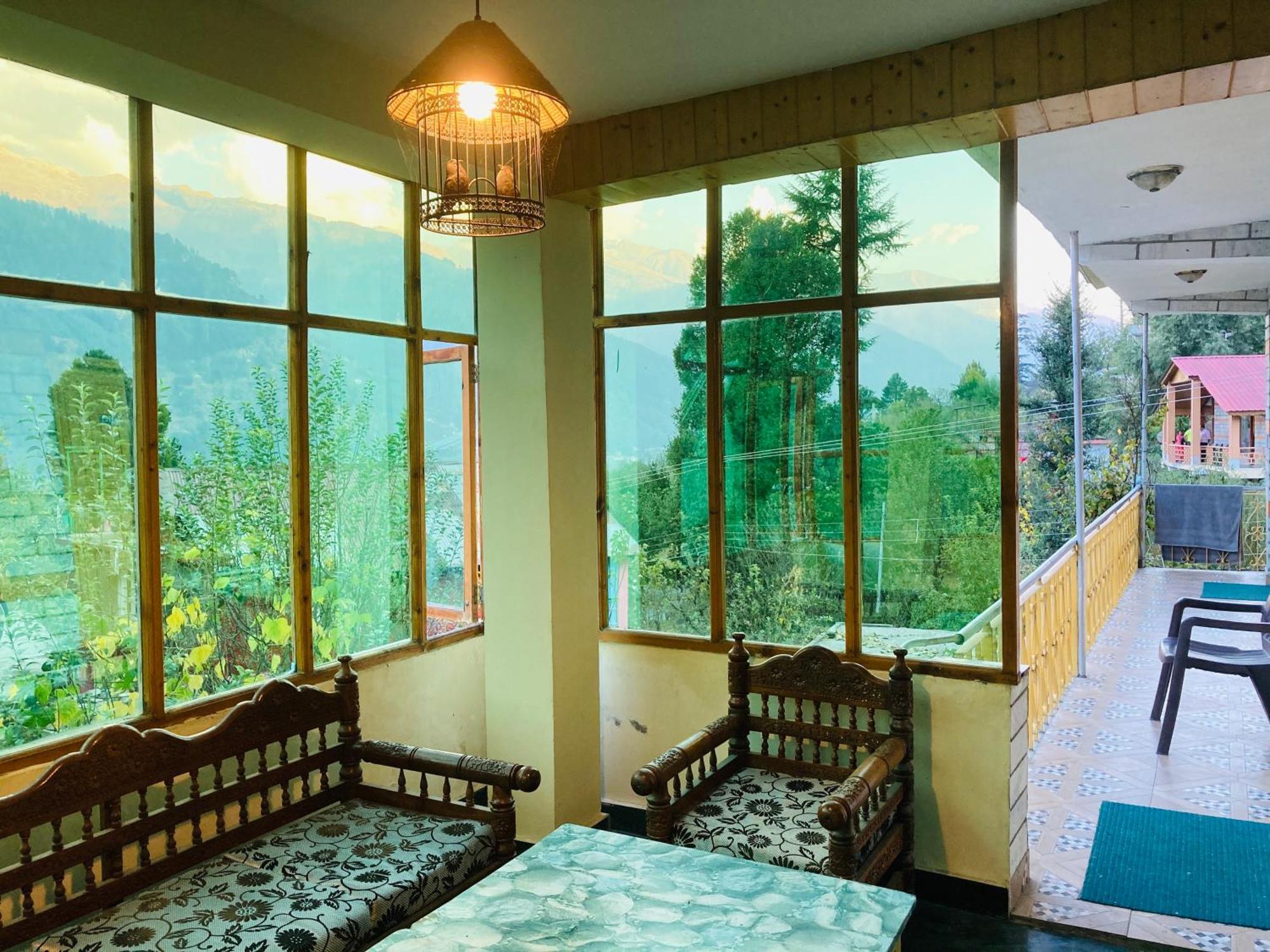 The Manu Emerald # Farmhouse # Top Selling Cottage In Manali # Peaceful Heritage Cozy Stay # Lawn With Bonfire # Most Awarded ภายนอก รูปภาพ